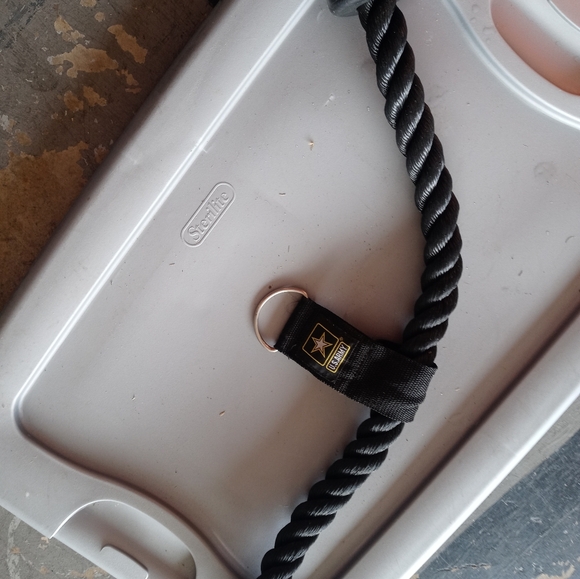 US Army Tricep Rope - Picture 2 of 3